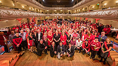 Unter dem gemeinsam gewählten Motto „Rot – mehr als nur eine Farbe“ trafen sich am 25.01.2020 fast 300 der insgesamt 468 deutschlandweit arbeitenden Medipoliten im Kaisersaal in Erfurt Medipolis Neujahrsfeier 2020.